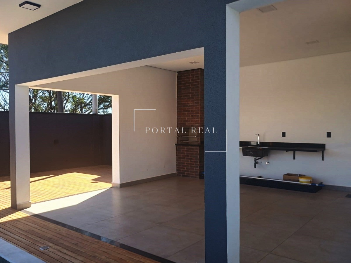 Casa à venda com 4 quartos, 315m² - Foto 24