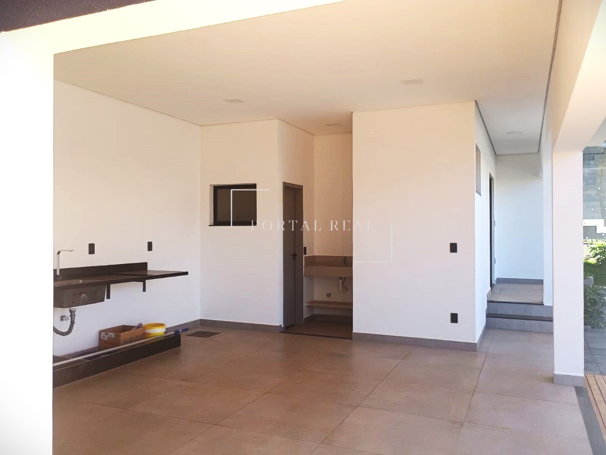 Casa à venda com 4 quartos, 315m² - Foto 27