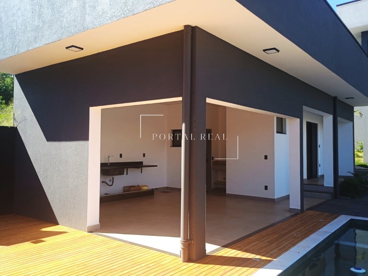 Casa à venda com 4 quartos, 315m² - Foto 19