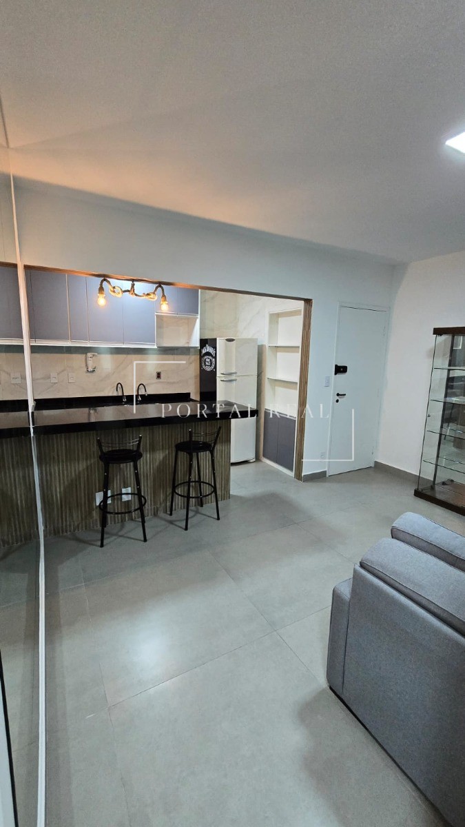 Apartamento para alugar com 2 quartos, 75m² - Foto 13