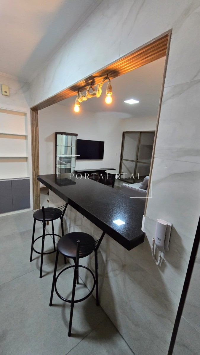 Apartamento para alugar com 2 quartos, 75m² - Foto 1