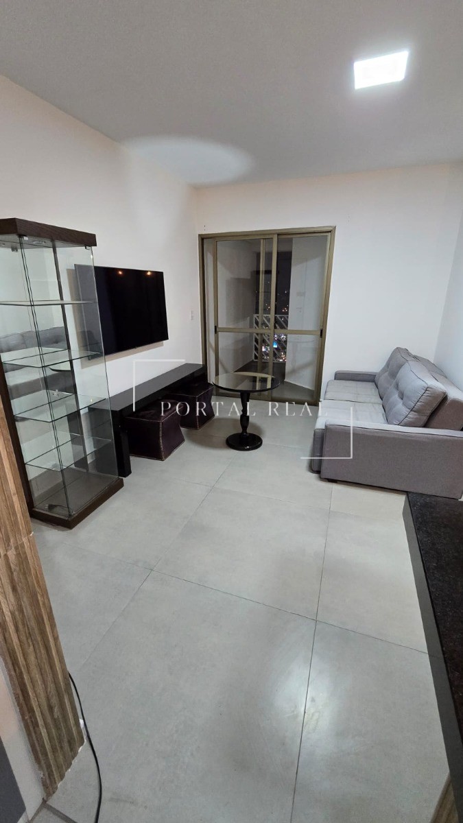 Apartamento para alugar com 2 quartos, 75m² - Foto 19