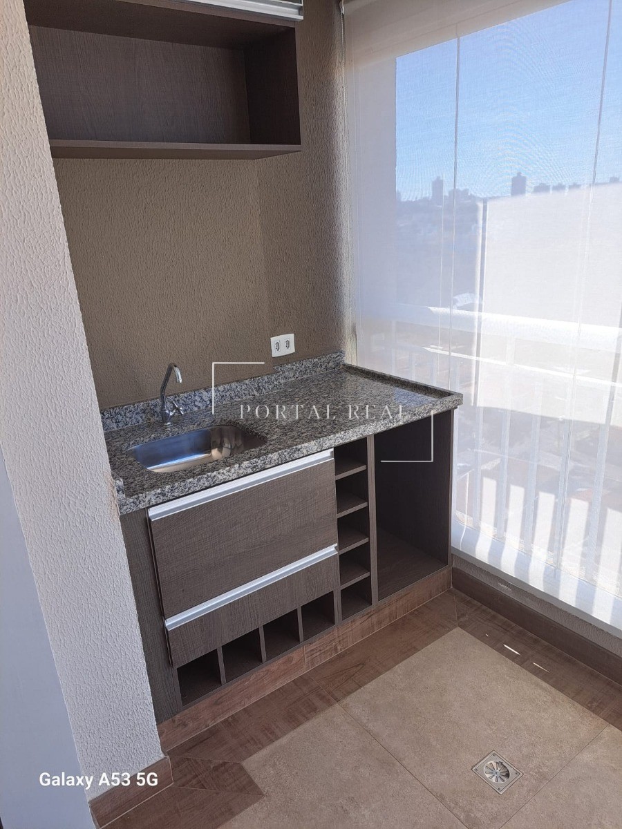 Apartamento para alugar com 2 quartos, 55m² - Foto 6