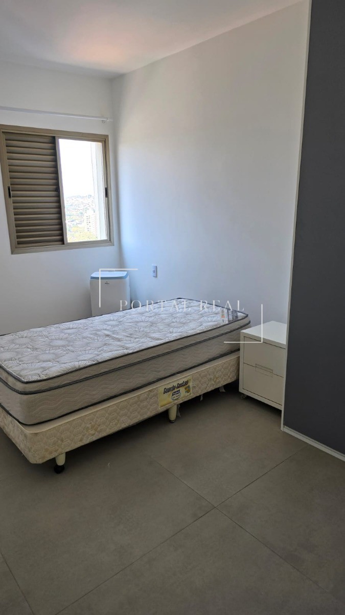 Apartamento para alugar com 2 quartos, 75m² - Foto 6