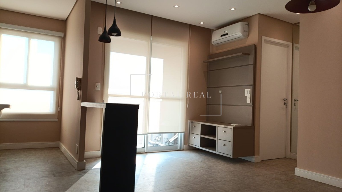 Apartamento para alugar com 1 quarto, 50m² - Foto 2