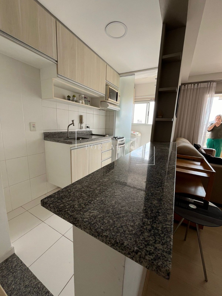 Apartamento para alugar com 2 quartos, 50m² - Foto 13