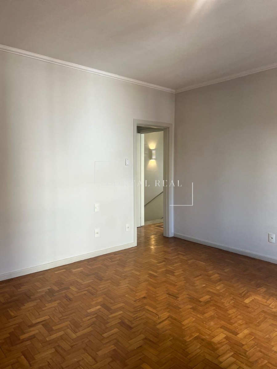 Prédio Inteiro para alugar com 3 quartos, 160m² - Foto 16