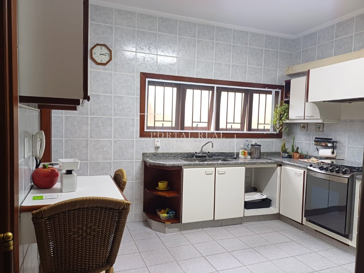 Casa, 3 quartos, 1928 m² - Foto 19