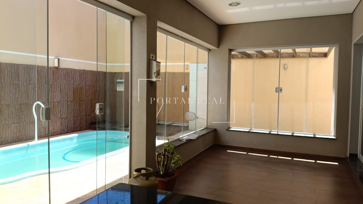 Casa, 4 quartos, 300 m² - Foto 35