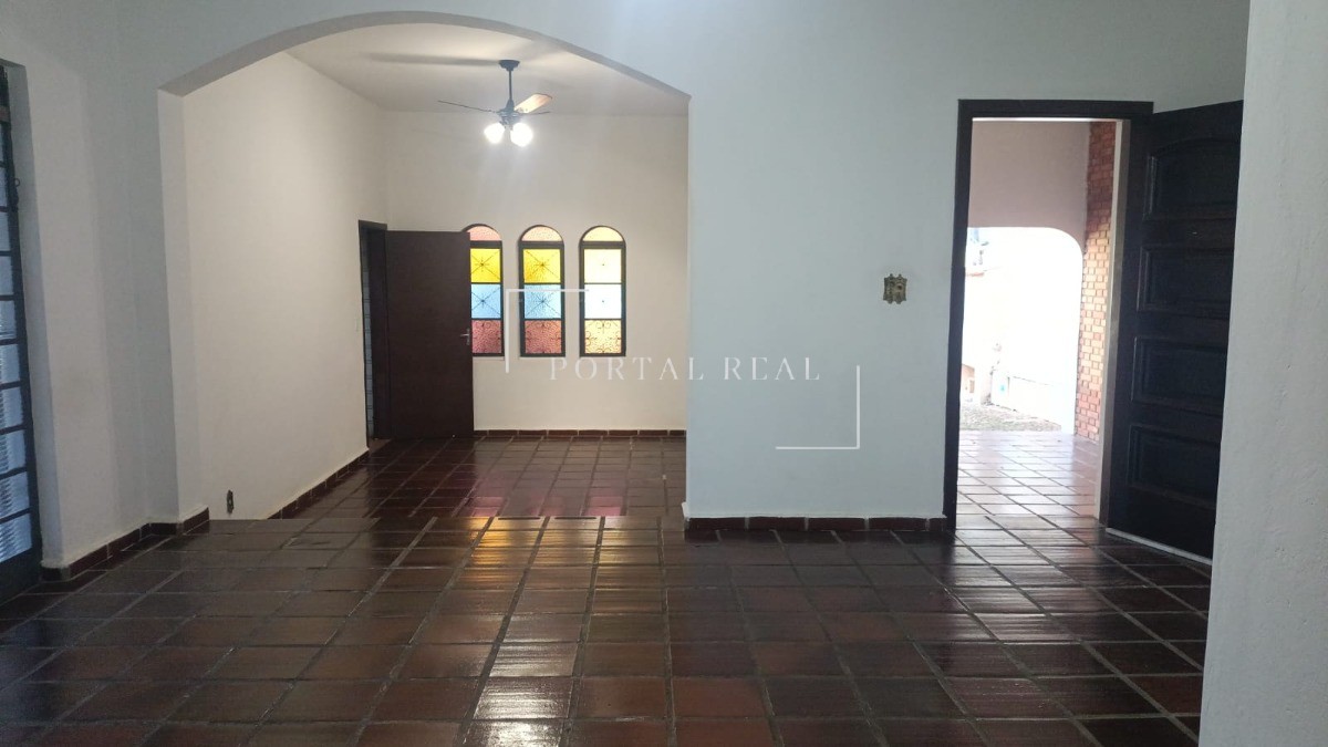 Casa, 3 quartos, 156 m² - Foto 1