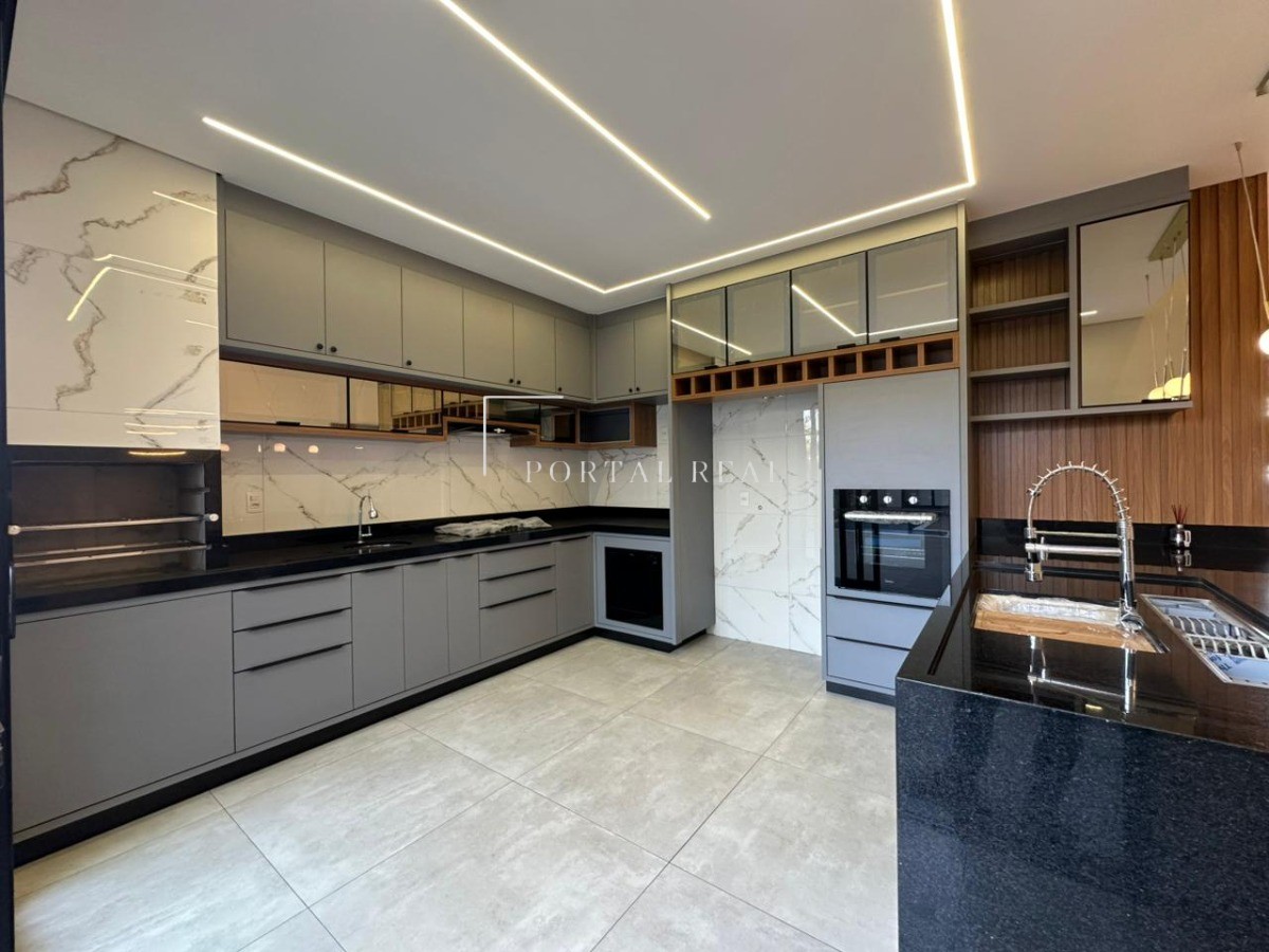 Casa, 3 quartos, 198 m² - Foto 5