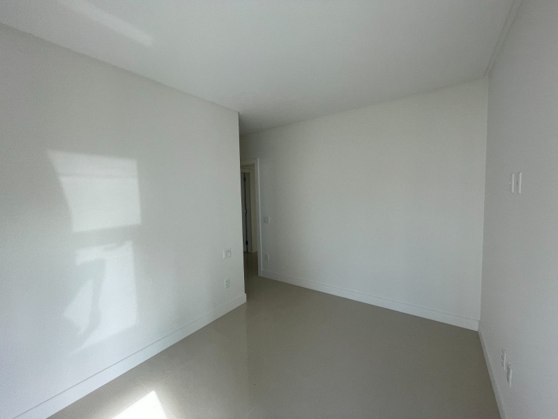 Apartamento à venda com 4 quartos, 120m² - Foto 12