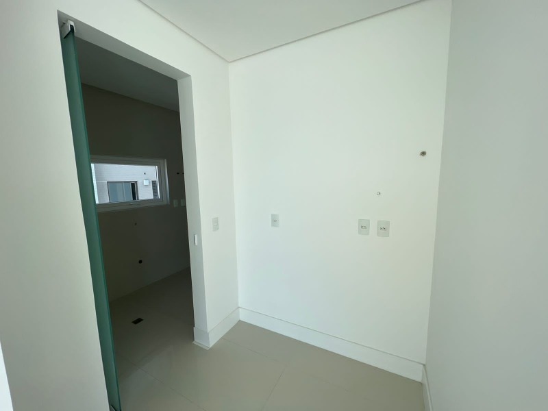 Apartamento à venda com 3 quartos, 157m² - Foto 24