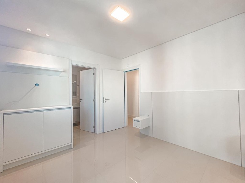 Apartamento à venda e aluguel com 3 quartos, 126m² - Foto 5