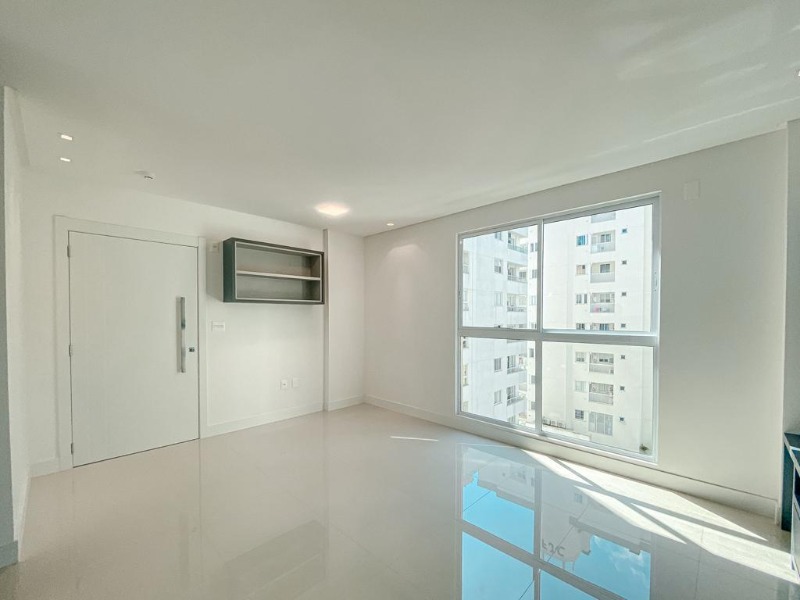 Apartamento à venda e aluguel com 3 quartos, 126m² - Foto 9