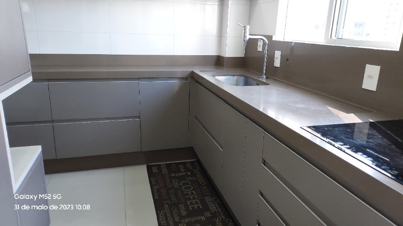 Apartamento à venda com 3 quartos, 130m² - Foto 23