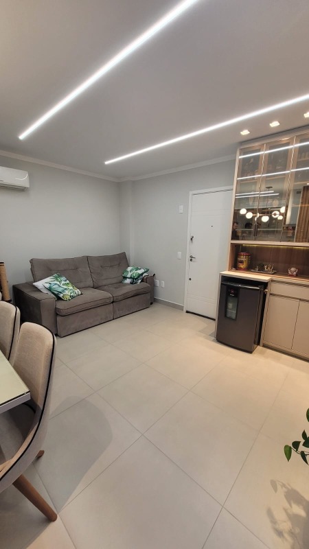 Apartamento à venda com 2 quartos, 75m² - Foto 4