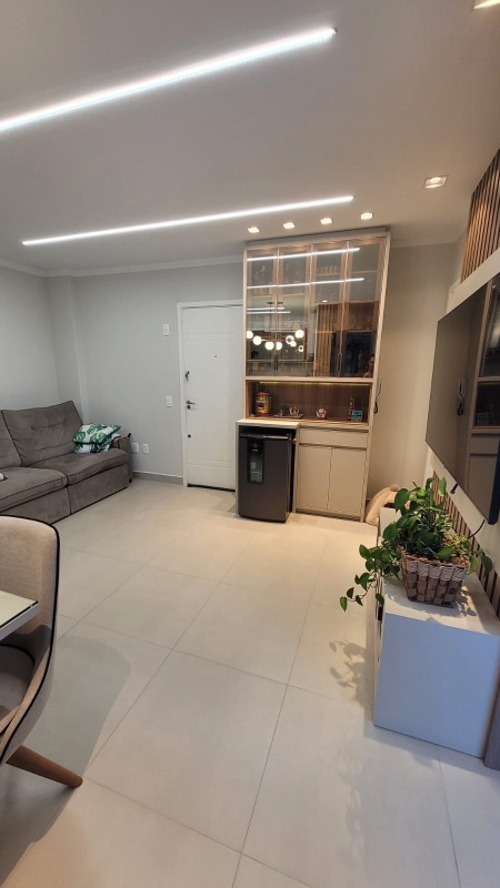 Apartamento à venda com 2 quartos, 75m² - Foto 10