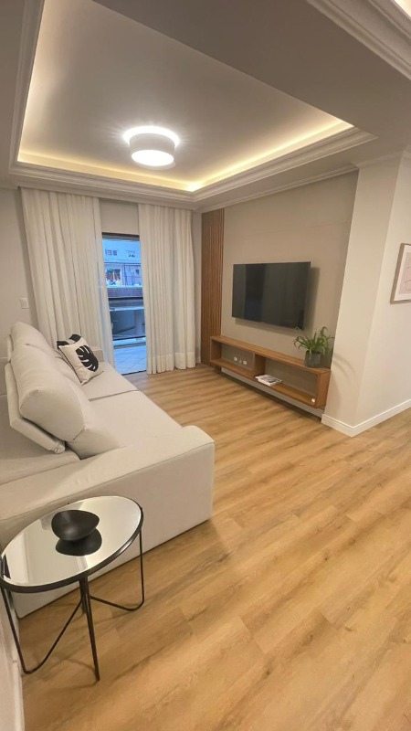 Apartamento à venda com 3 quartos, 115m² - Foto 4