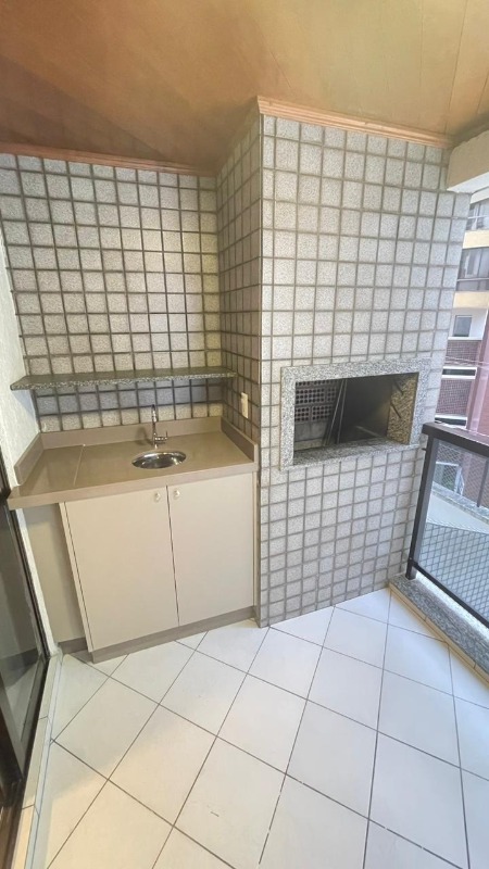 Apartamento à venda com 3 quartos, 115m² - Foto 11