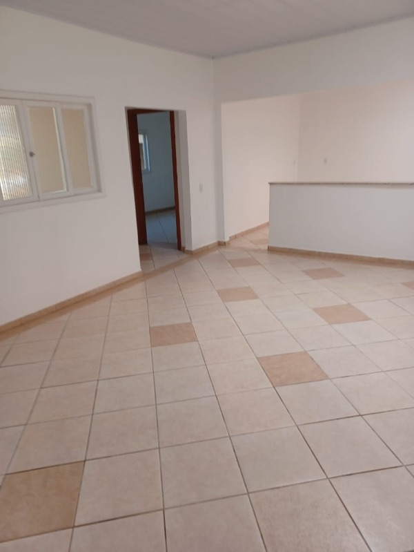 Casa à venda com 2 quartos, 302m² - Foto 4