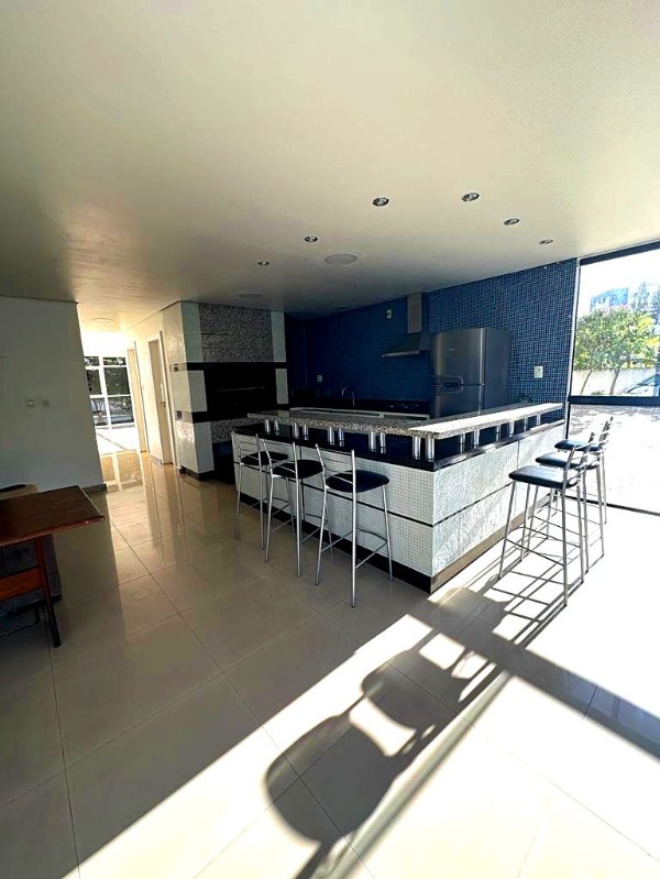 Apartamento à venda com 2 quartos, 78m² - Foto 5