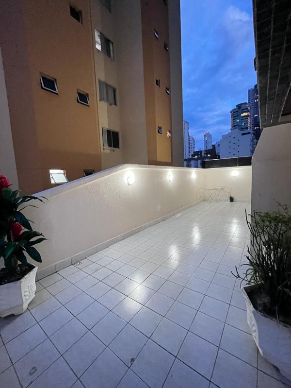 Apartamento à venda com 3 quartos, 116m² - Foto 13