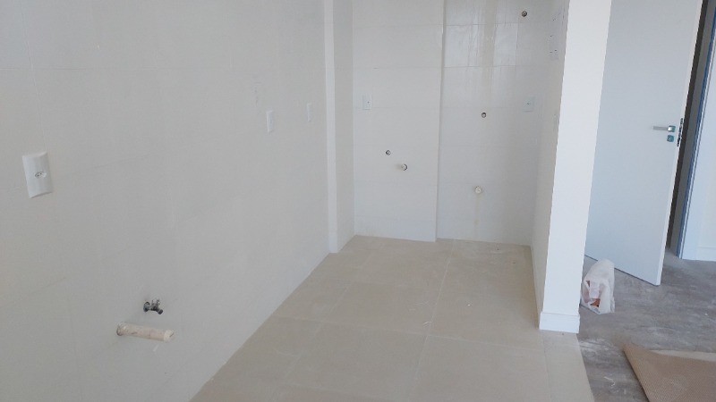 Apartamento à venda com 1 quarto, 38m² - Foto 9