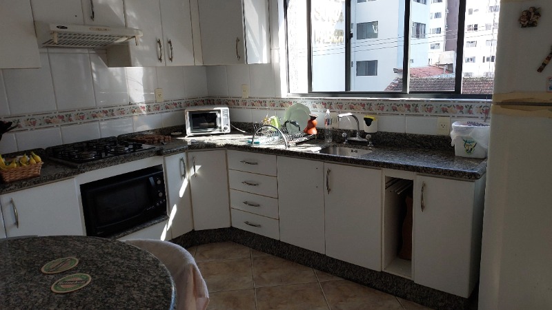 Apartamento à venda com 3 quartos, 90m² - Foto 1