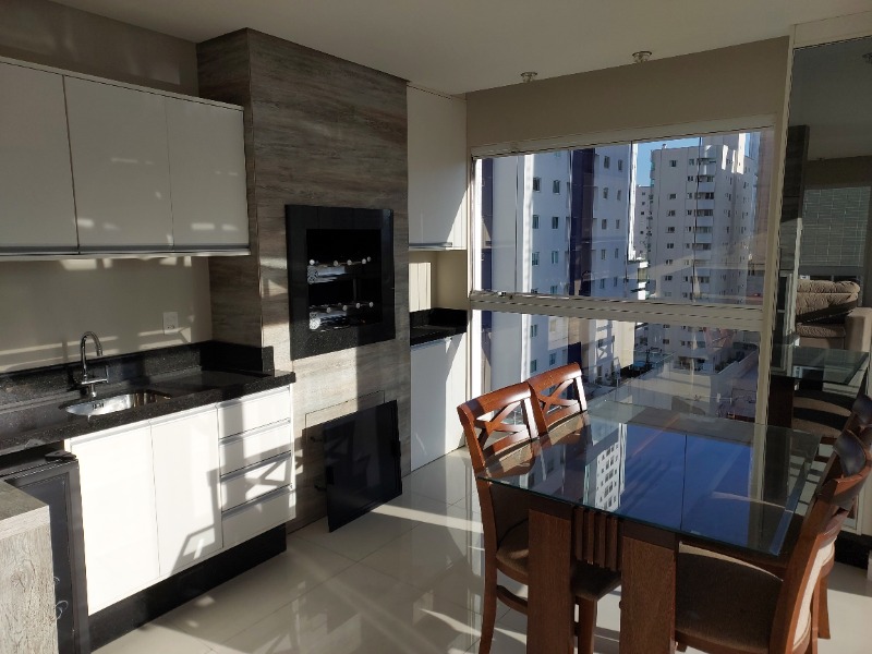 Apartamento à venda com 3 quartos, 108m² - Foto 3