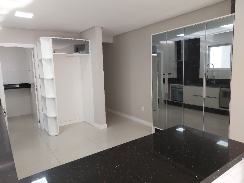 Apartamento à venda com 3 quartos, 108m² - Foto 11