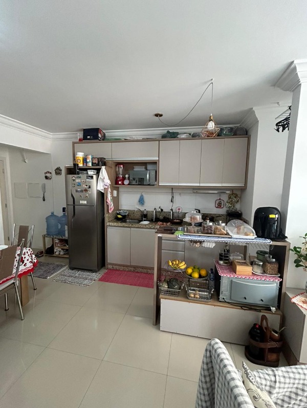 Apartamento à venda com 2 quartos, 65m² - Foto 11