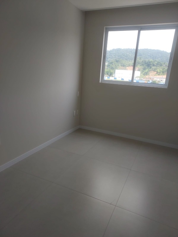 Apartamento à venda com 2 quartos, 58m² - Foto 4