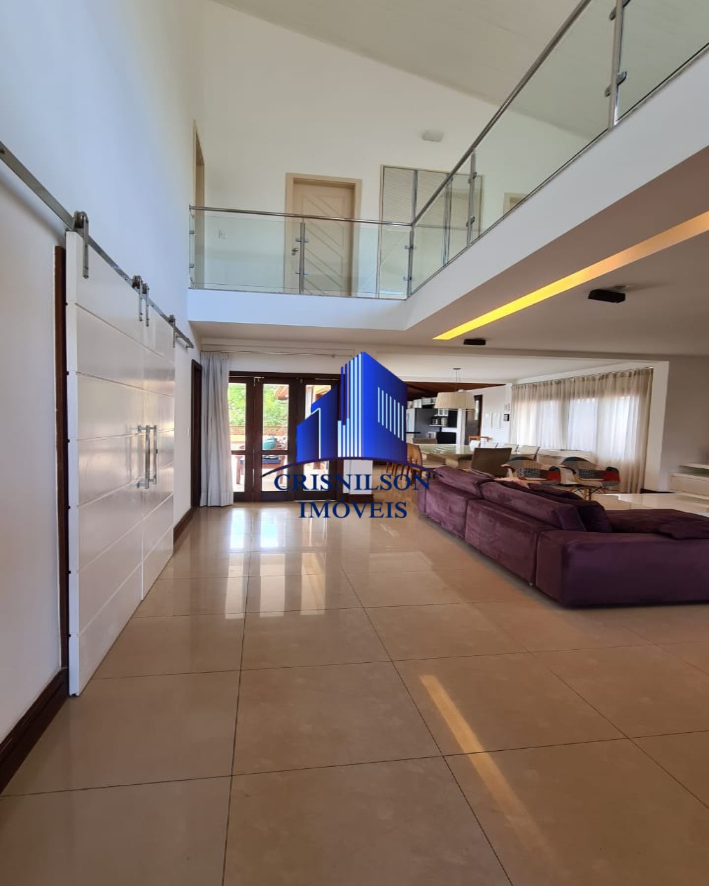 Casa de Condomínio à venda com 7 quartos, 550m² - Foto 1