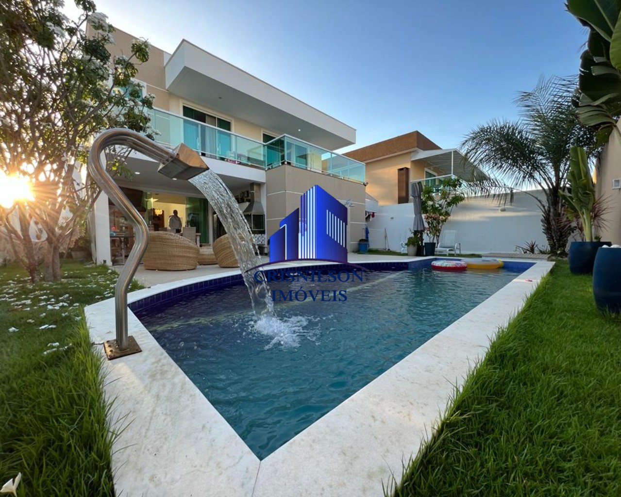 Casa de Condomínio à venda com 4 quartos, 298m² - Foto 6