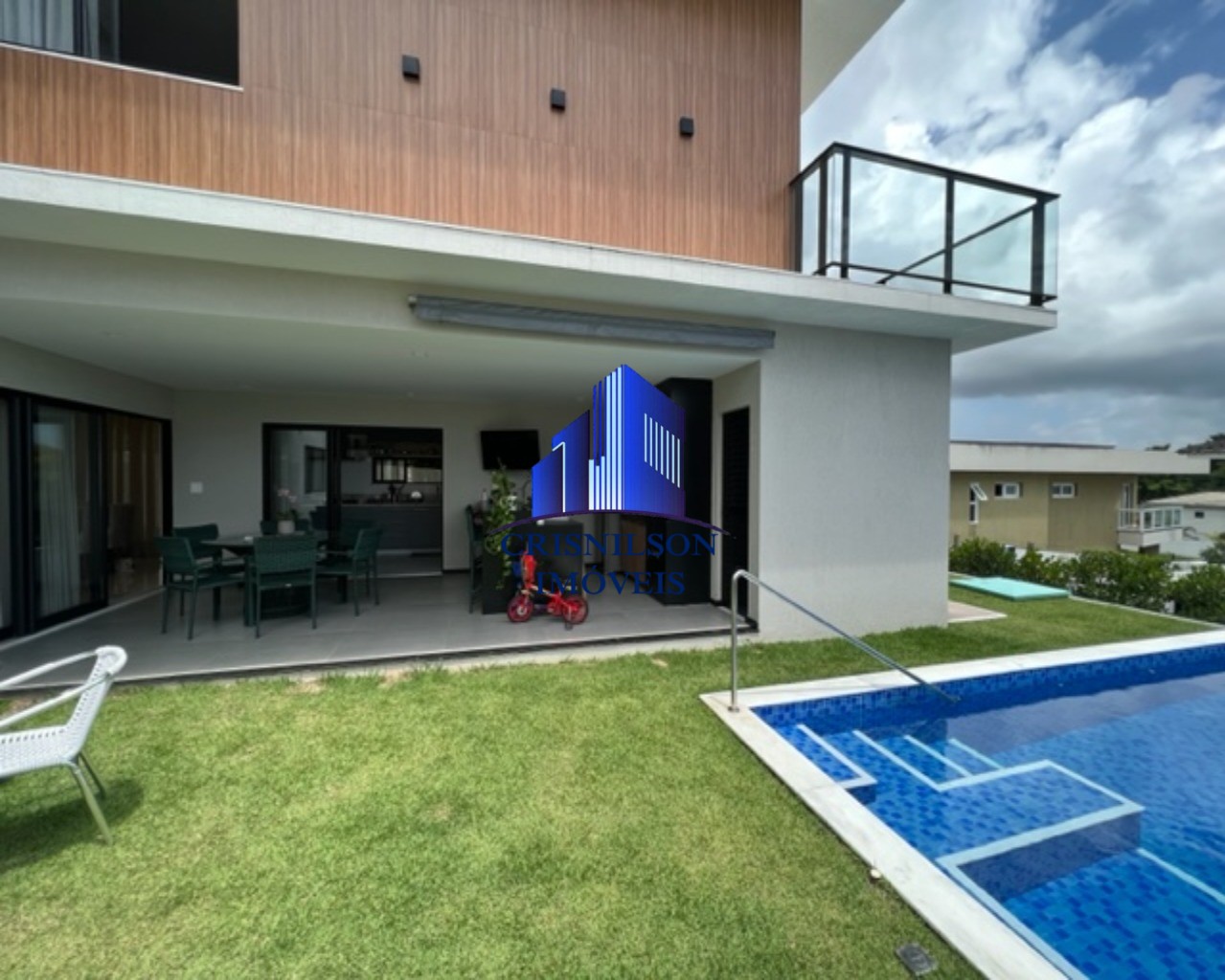 Casa de Condomínio à venda com 4 quartos, 302m² - Foto 3