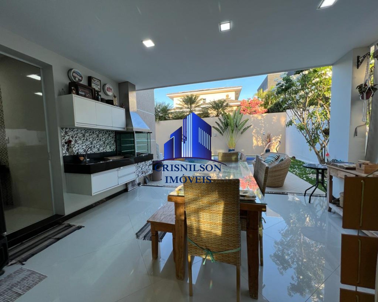 Casa de Condomínio à venda com 4 quartos, 298m² - Foto 26