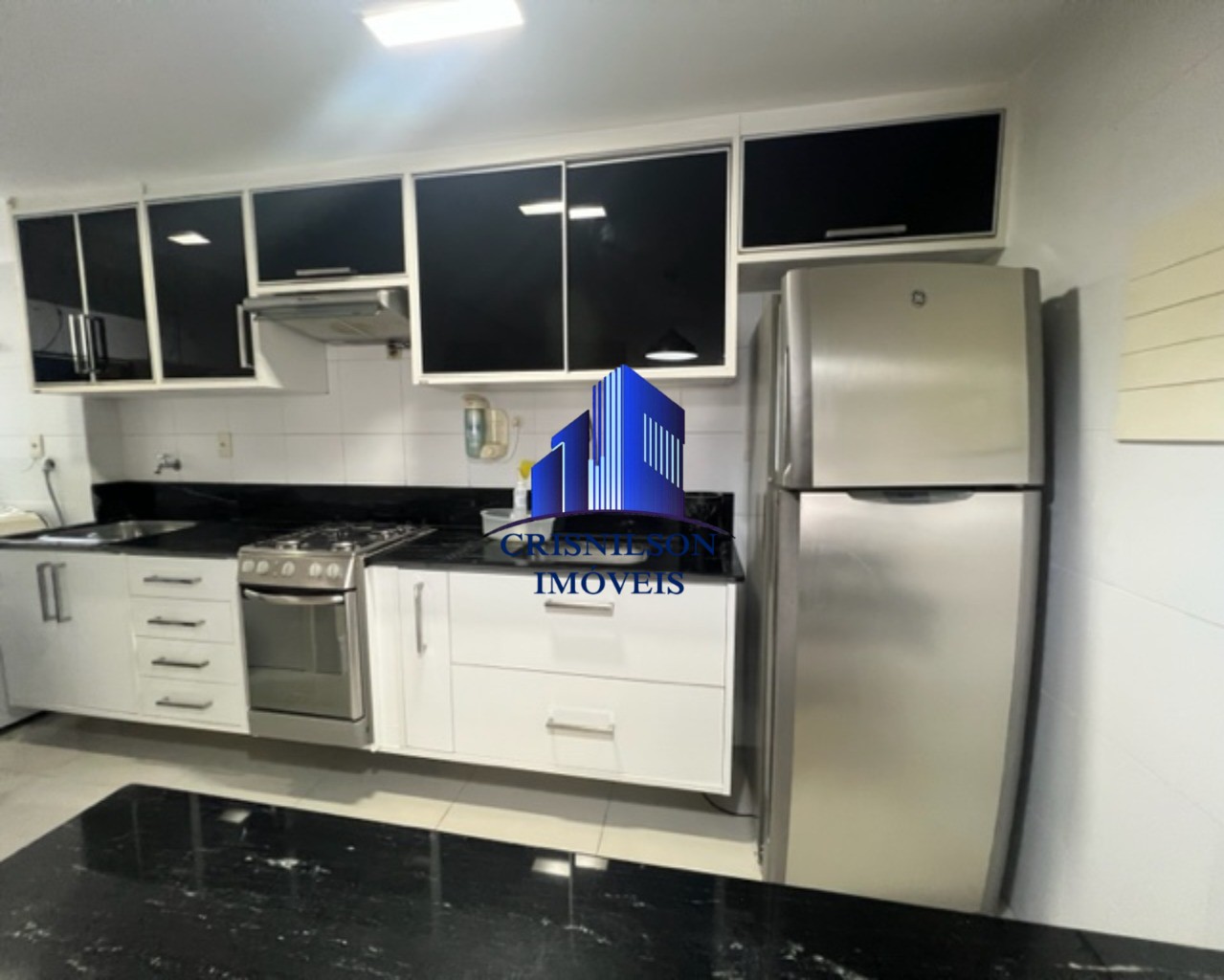 Apartamento à venda com 2 quartos, 80m² - Foto 13