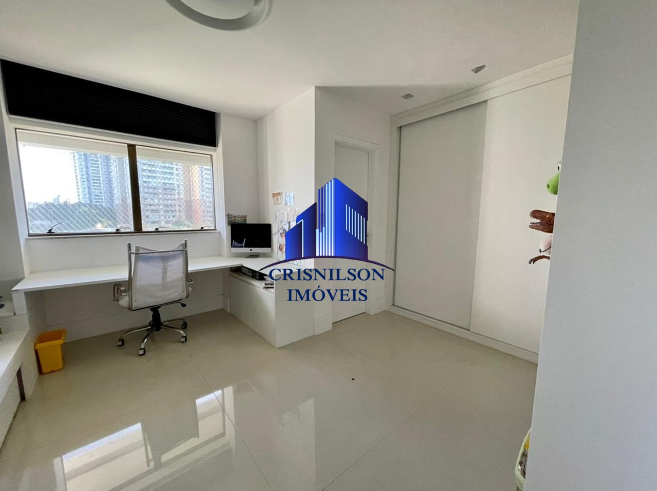 Apartamento à venda com 4 quartos, 276m² - Foto 12