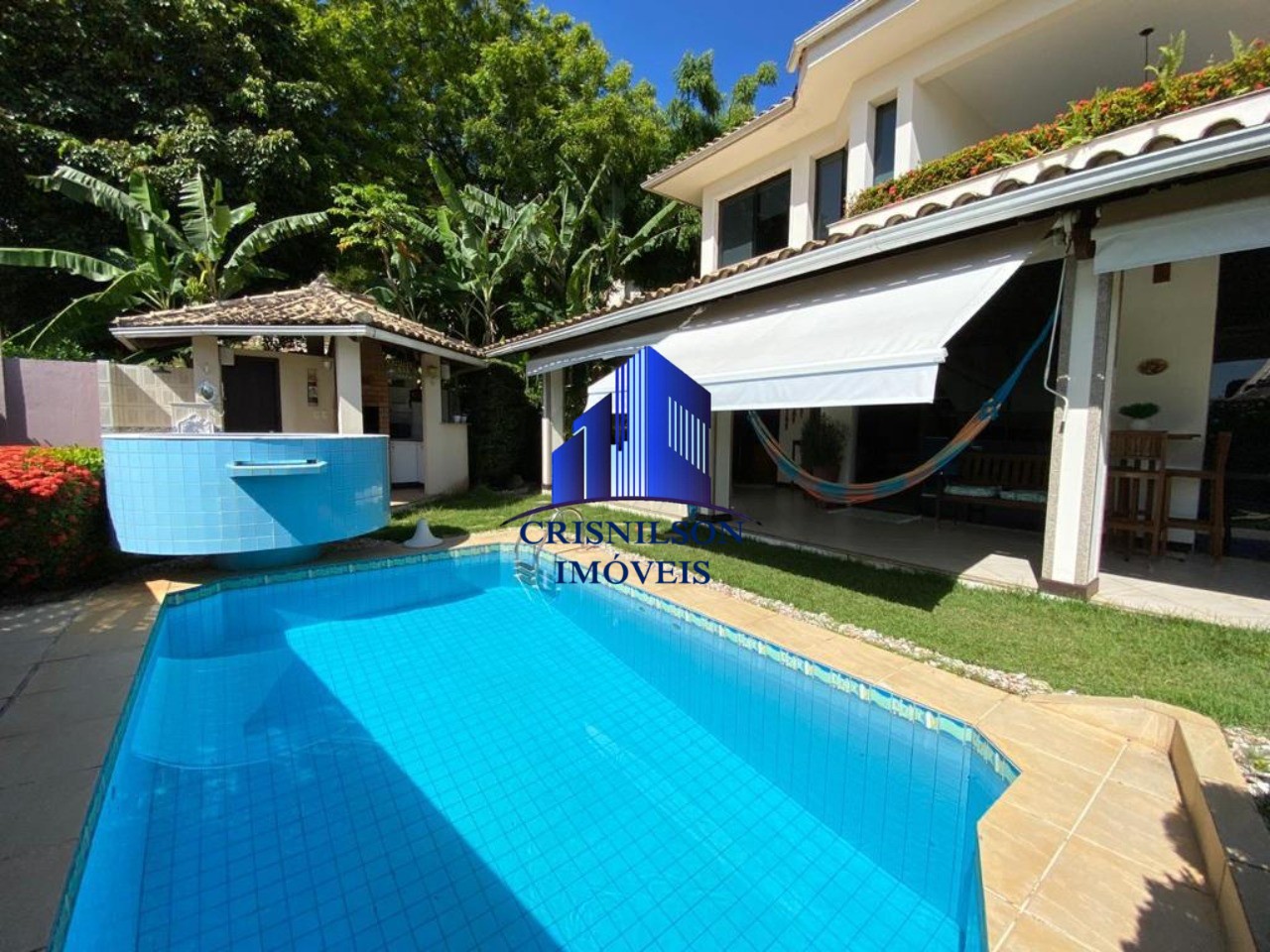 Casa de Condomínio à venda com 4 quartos, 355m² - Foto 2