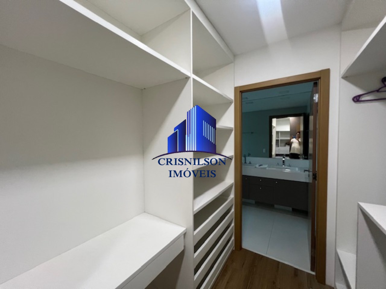 Apartamento à venda com 4 quartos, 242m² - Foto 8