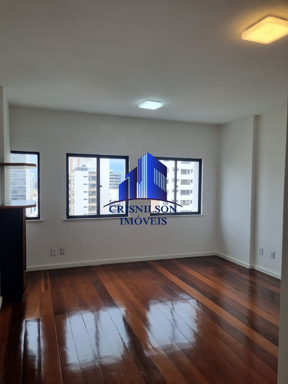 Apartamento à venda com 3 quartos, 120m² - Foto 1