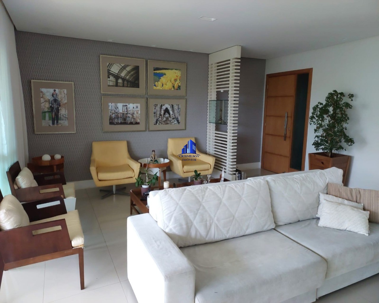 Apartamento à venda com 4 quartos, 195m² - Foto 2