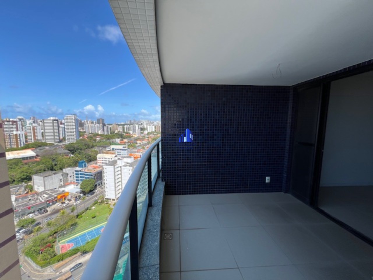 Apartamento à venda com 1 quarto, 52m² - Foto 1