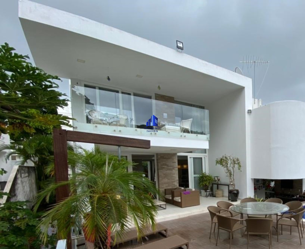 Casa de Condomínio à venda com 4 quartos, 550m² - Foto 1