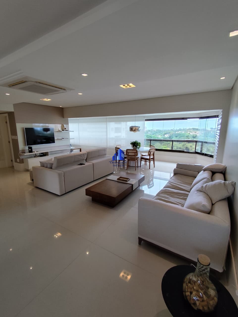 Apartamento, 4 quartos, 225 m² - Foto 1