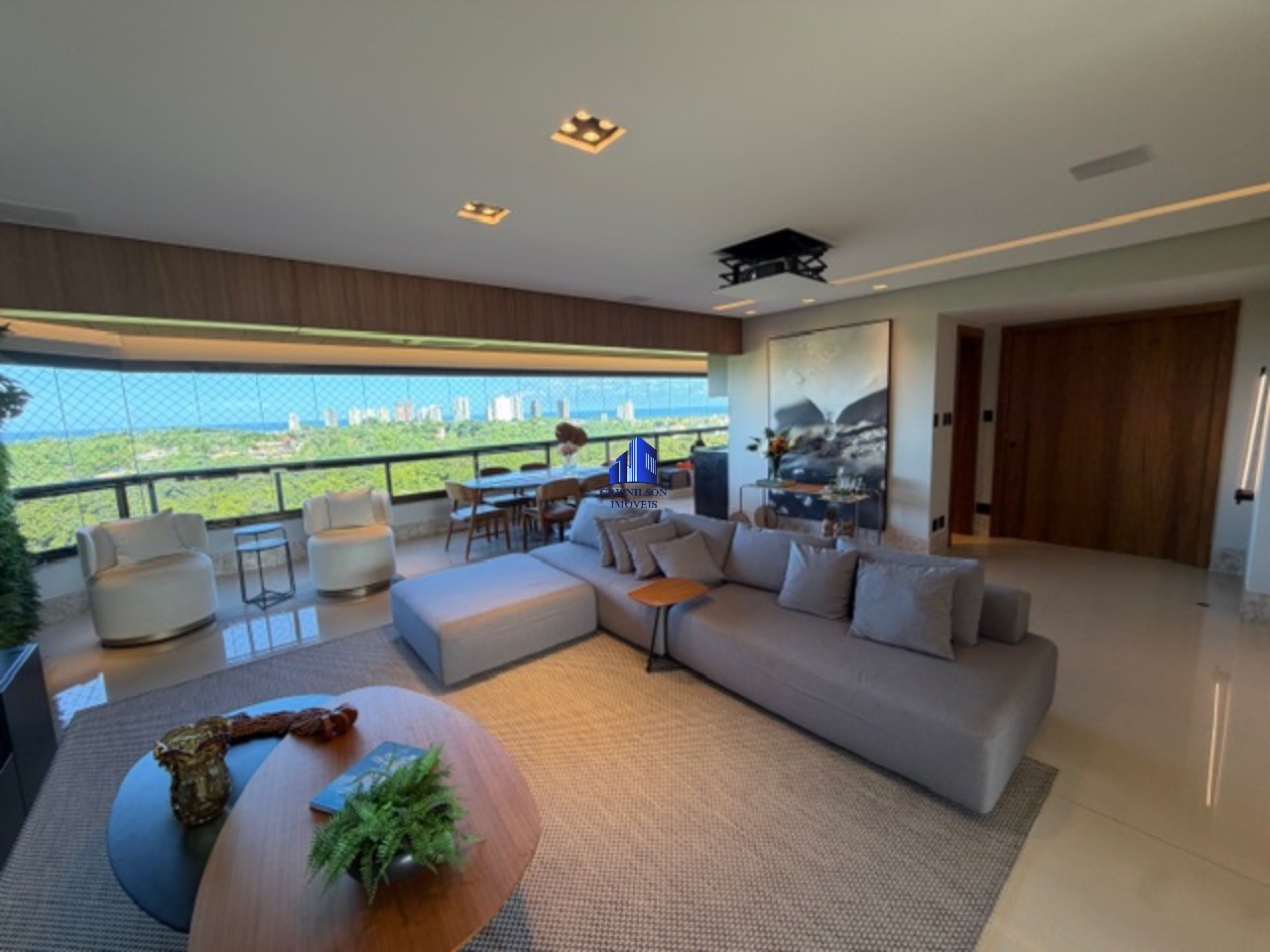Apartamento, 4 quartos, 225 m² - Foto 1