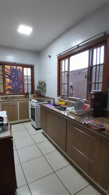 Casa à venda com 2 quartos, 90m² - Foto 24