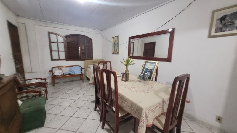 Casa à venda com 2 quartos, 60m² - Foto 13