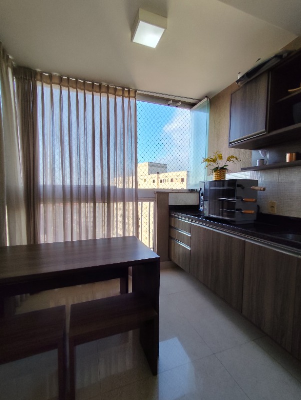 Apartamento à venda com 3 quartos, 79m² - Foto 2